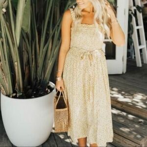 Carly Jean Los Angeles Presley Mustard Floral Smocked Midi Dress, Women's Medium